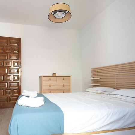 Lovely 1- Bedroom Rental With Pool, Close To The Beach Бера Екстер'єр фото