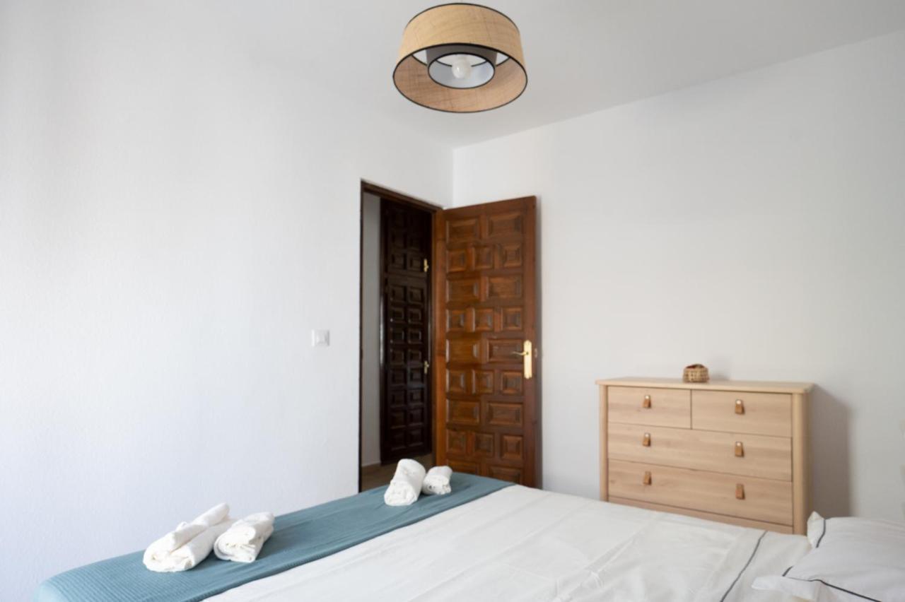 Lovely 1- Bedroom Rental With Pool, Close To The Beach Бера Екстер'єр фото